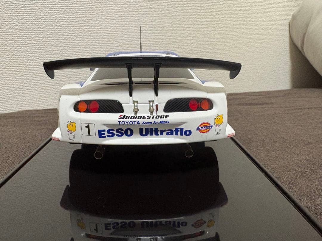 オートアート 1/18 ESSO SUPRA 2003